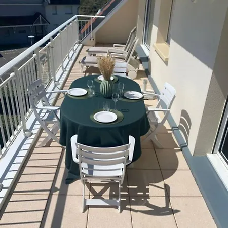 With Bright Sunny Balcony Apartament Merlimont