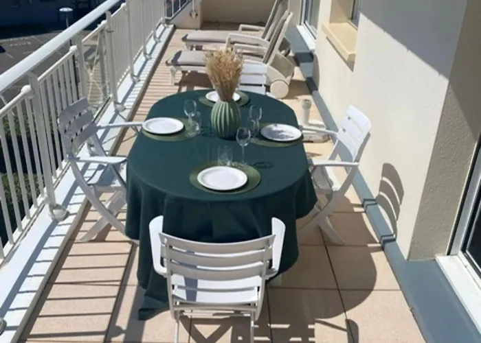 With Bright Sunny Balcony Appartement Merlimont